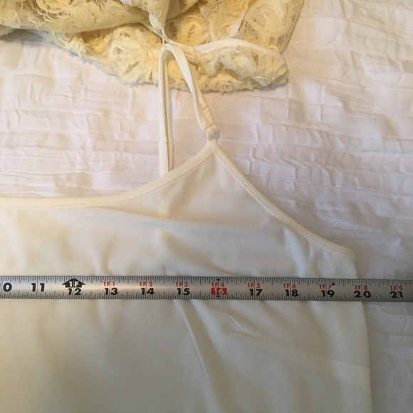 🎁2/$12 NWT VERSONA XL LIGHT YELLOW FLORAL CAP SLEEVE SHEER TOP & ADJUS TANK TOP - Picture 7 of 14